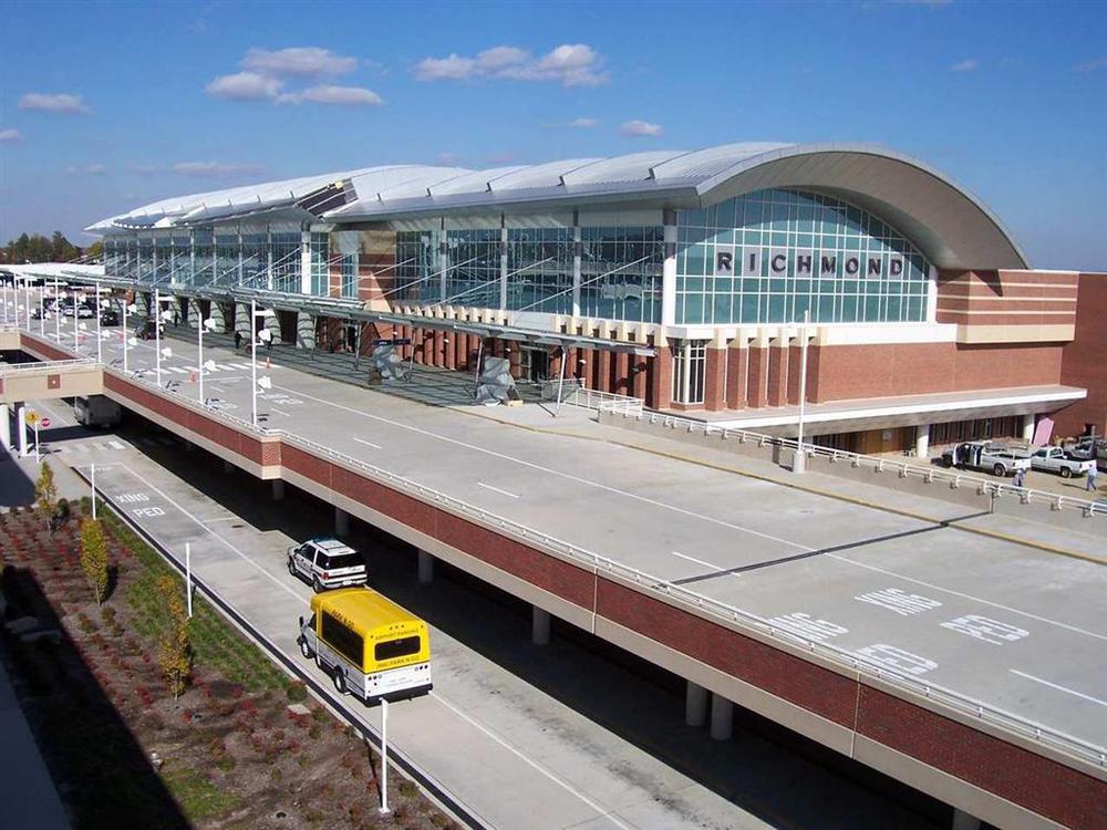 Sheraton Richmond Airport Hotel Sandston Servicios foto